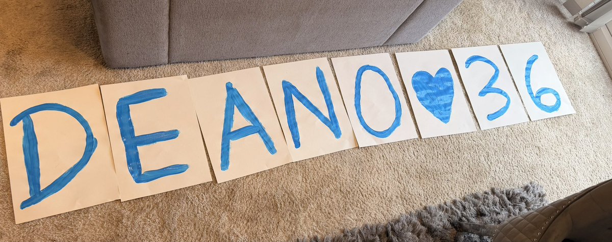 Lloyd Xmas 🤌🏽 tweet media