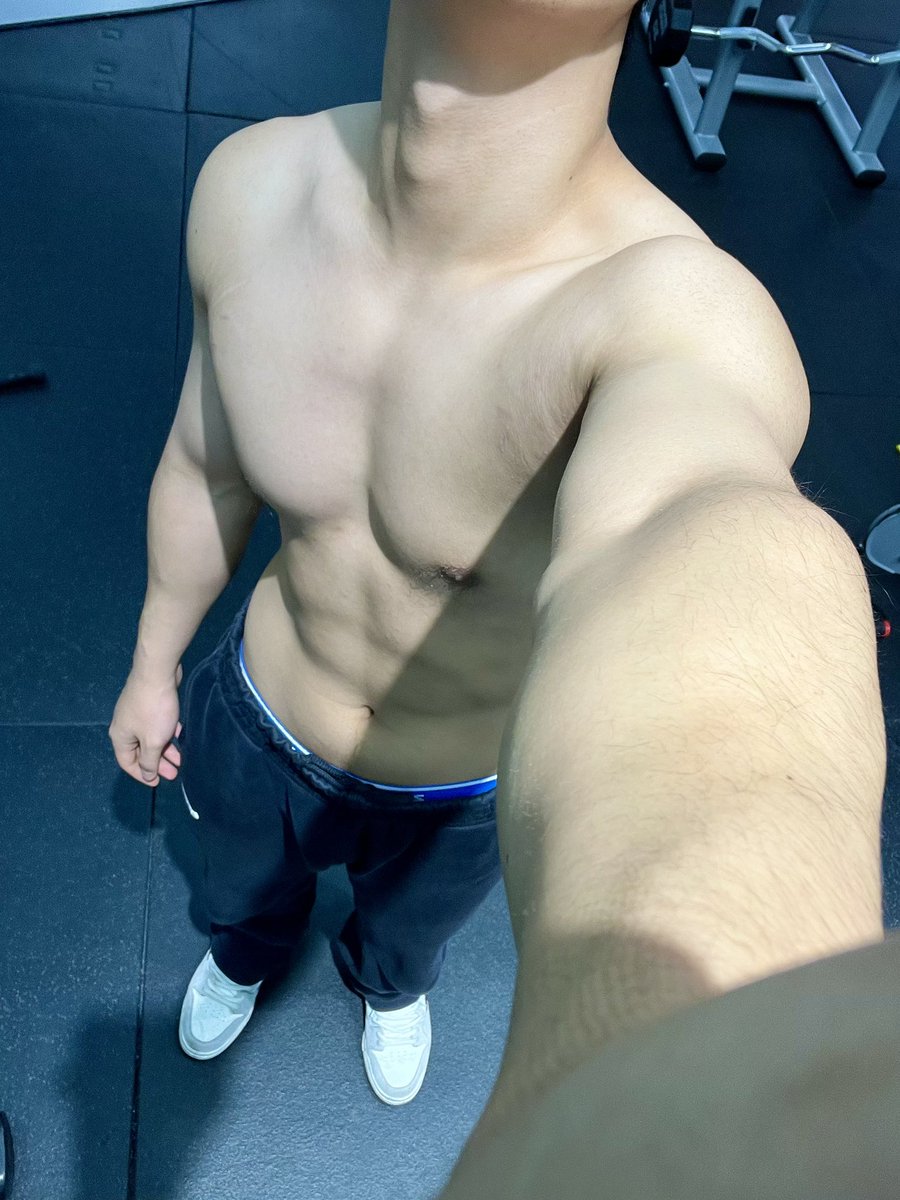 Longhl1234's tweet photo. 快哉快哉
#男大 #佛山 #北滘 #SM #4iiii https://t.co/EFPg6AJpy3