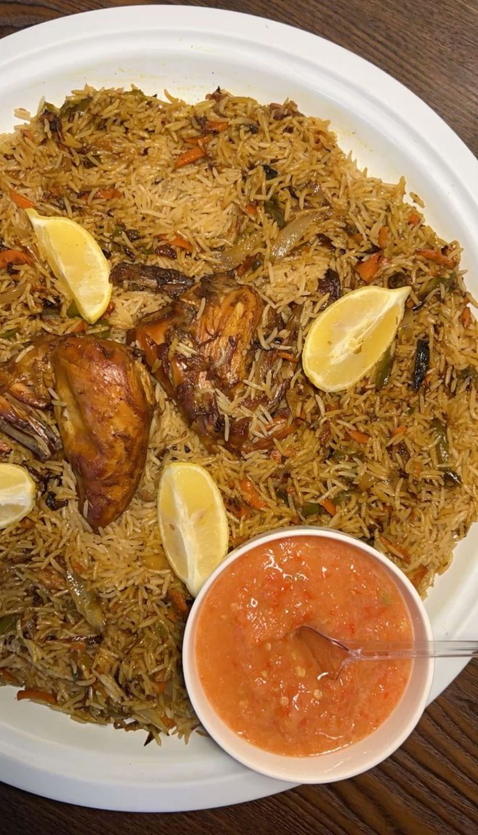 صـيـتـه tweet media