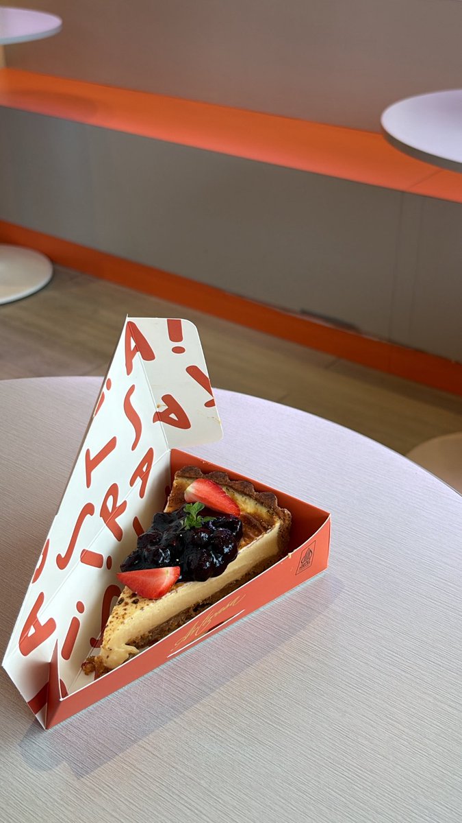 acha 🍵 tweet media