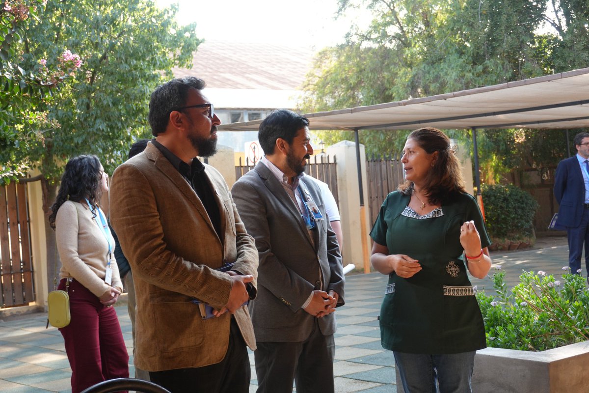 jelorca's tweet photo. Con el foco puesto en la niñas, niños, adolescentes, jóvenes y adultos que son parte de los EEs educativos del territorio, iniciamos el recorrido por jardines, escuelas y liceos públicos de las 7 comunas del #SLEPValleCachapoal 👶🏻👨🏻🧔🏻🧒🏻👧🏻👩🏻👩🏻‍🦱 https://t.co/hK6xFph4mS