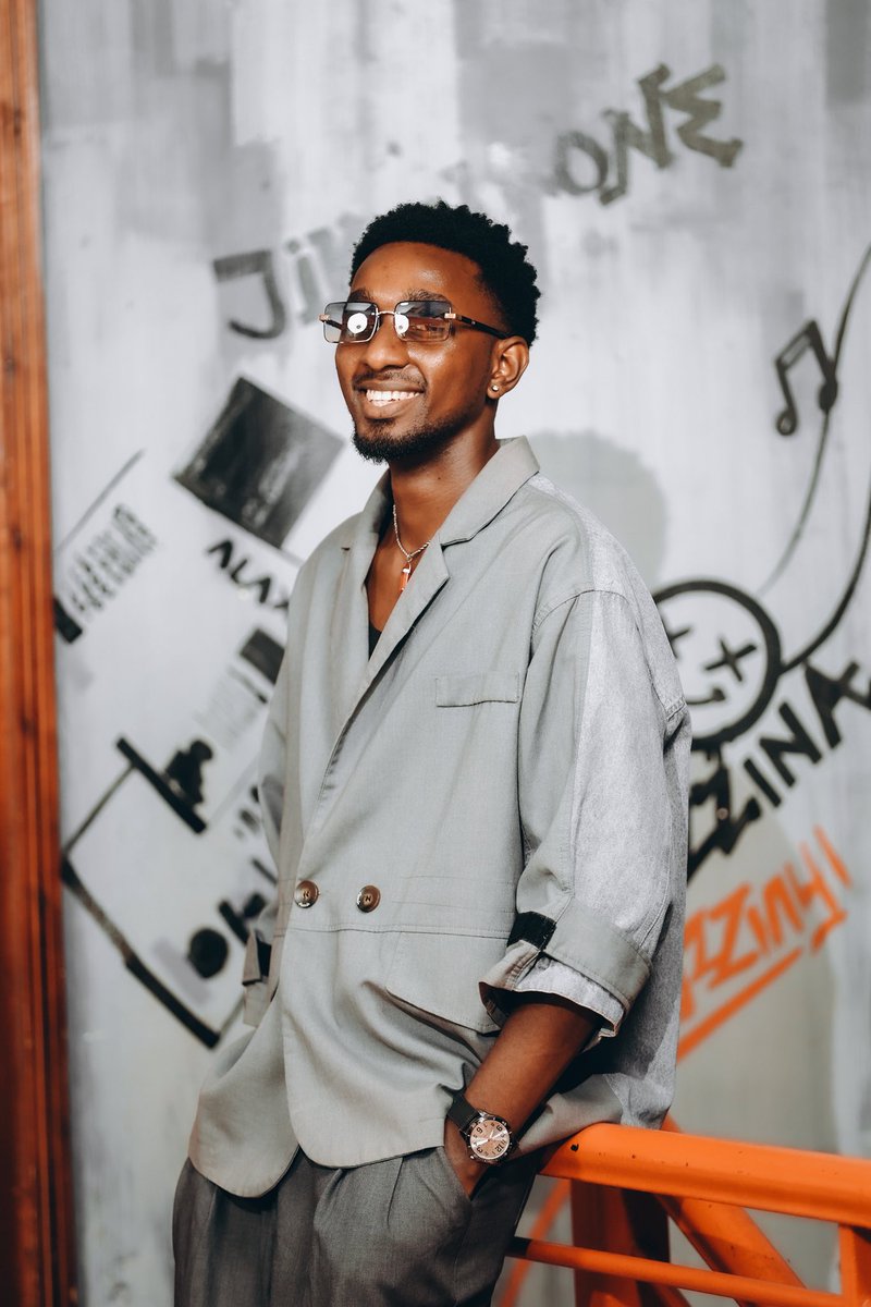 #GalaxyTop7 with <a href="/RealKenie_/">Man With The Vibes😎</a> 

7. Addict -Azawi
6. Buwooma -A Pass + Kaboo
5. Baddie Remix -Shanon, Fik Fameica, Tojo &amp; Aronix
4. Gundi Remix -Mimi Kampala ft Kapeke
3. Champion Gal -Fik Fameica 
2. Nalockinga -PawaBoy AB
1. Wano Wano -Rema Namakula