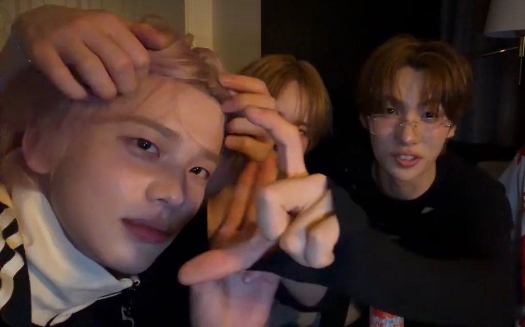 ⚈ ̫ ⚈ tweet media