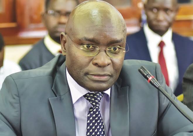The masaka vote re-count confession by M7 is a further confirmation that Byabakama is simply an office bearer.

 M7 is the real Chairman of Electoral Commission.