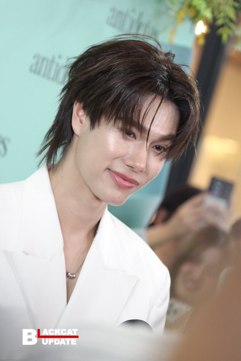 BLACKCAT tweet media