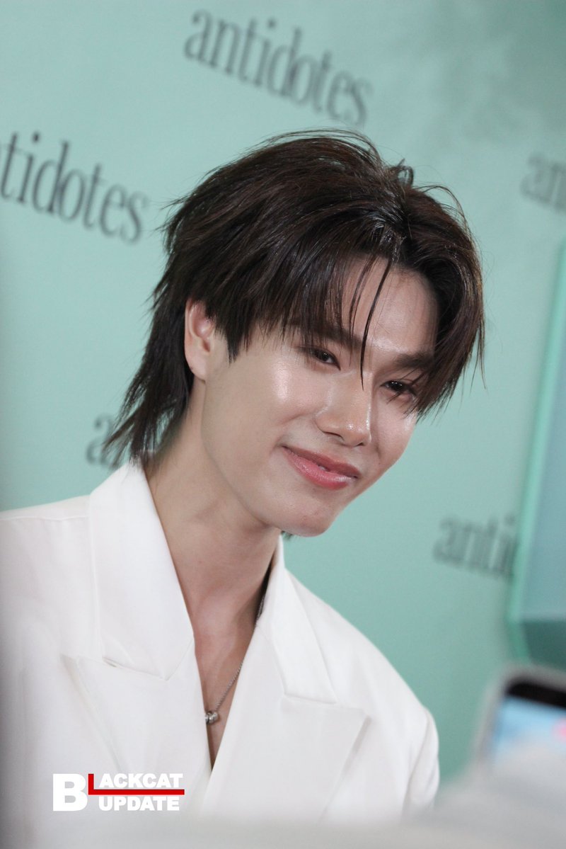 BLACKCAT tweet media