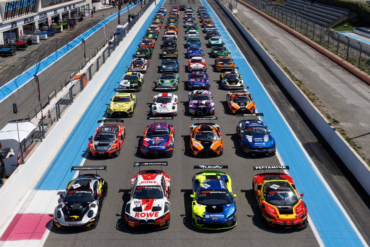 GTWorldChEu's tweet photo. 2026 is looking FAST! 🚀

📆 11 - 12 April 2026
🎟️ https://t.co/9m9oKCHWRM

#GTWorld | #GT3 #Motorsport https://t.co/a2x1RfwPT2