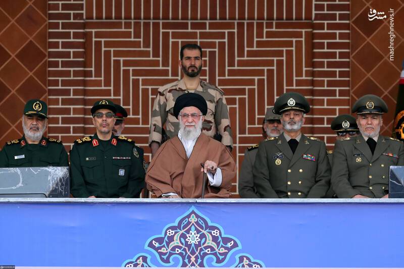_nasrollah_313's tweet photo. Martyr Khamenei showed that the will of the people is more powerful than any military and economic superpower in the world.

#who_is_khamenei
#Martyr_of_Resistance https://t.co/gKxVqykXzt