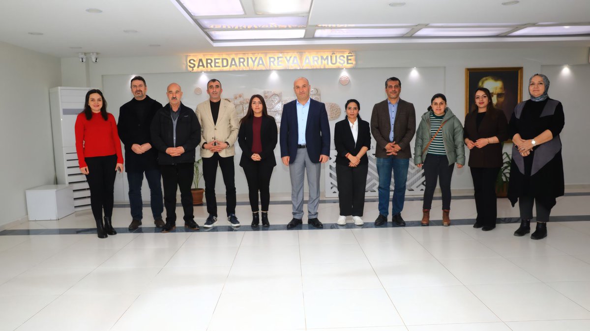 zmo_van's tweet photo. ZMO Yönetimi olarak İpekyolu Belediyesini ziyaret ettik. Tarım ve hayvancılık alanında istişarelerde bulunduk. Misafirperverliklerinden dolayı teşekkür eder çalışmalarının devamını dileriz.
@ipekyolubeltr https://t.co/KdGbyYSX3h