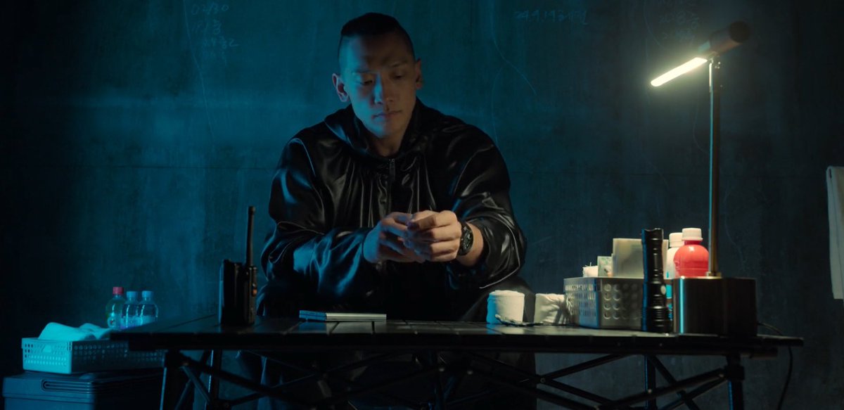 موها tweet media