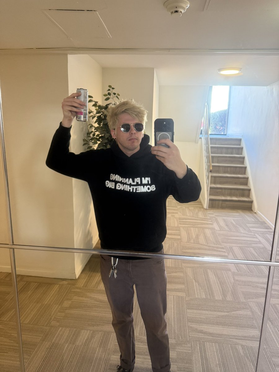 queeblo montana tweet media