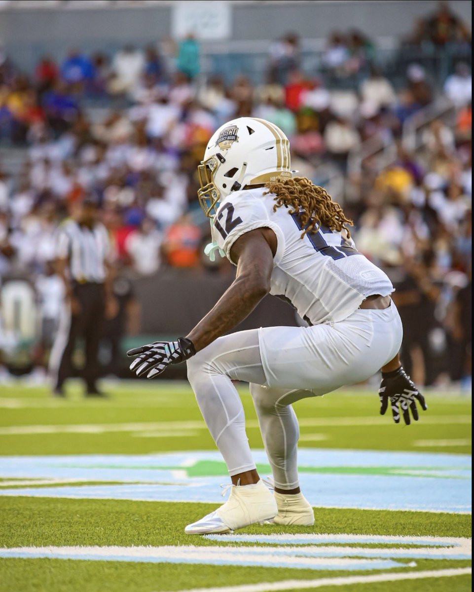 JDKNOWS2100's tweet image. I was extremely blessed this past year of 2025 after leaving UF to missing 2 years of no Football🙏🏾. Playing under @DeSeanJackson10 was a Honor in its self he changed my life in so many ways on and off the field. #Legendary 
45+tkls ,5 TFL,5FF,10pbu,2sks,1int