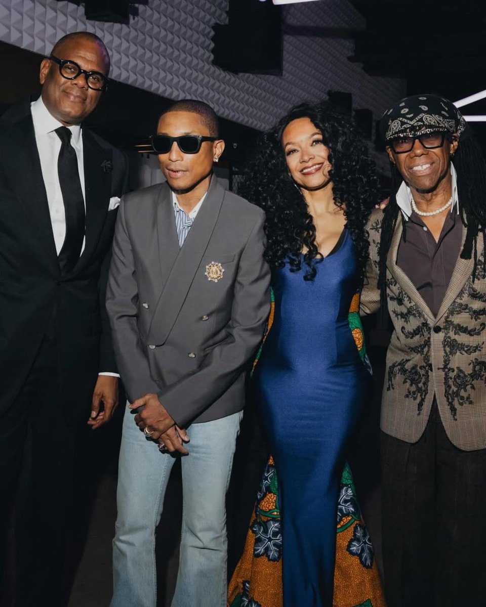 blackambitionpz's tweet image. Join us in congratulating our founder @pharrell on receiving the MOBO Global Songwriter Award.

A well-deserved recognition of his enduring impact, creativity, and influence on music and culture worldwide. 

#MOBOAwards #MOBO30