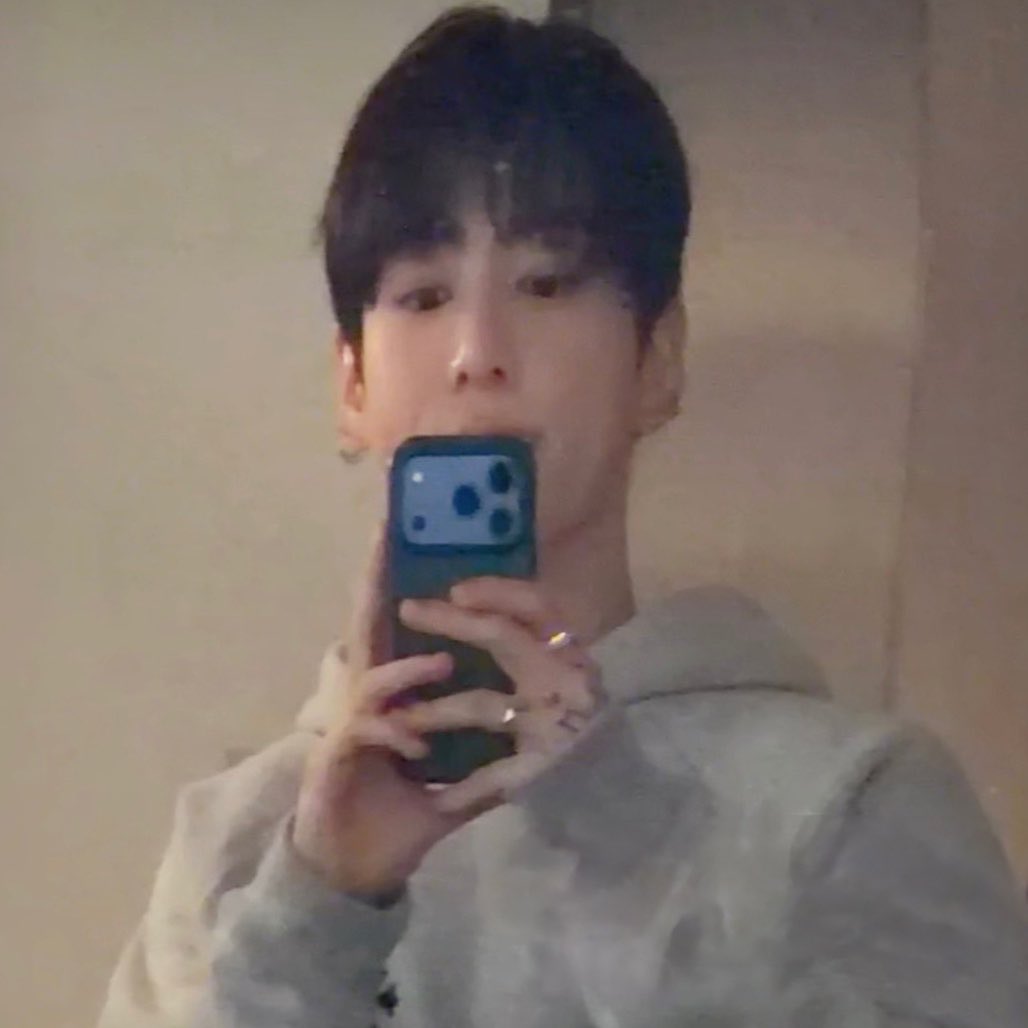 jungoo's old pics tweet media
