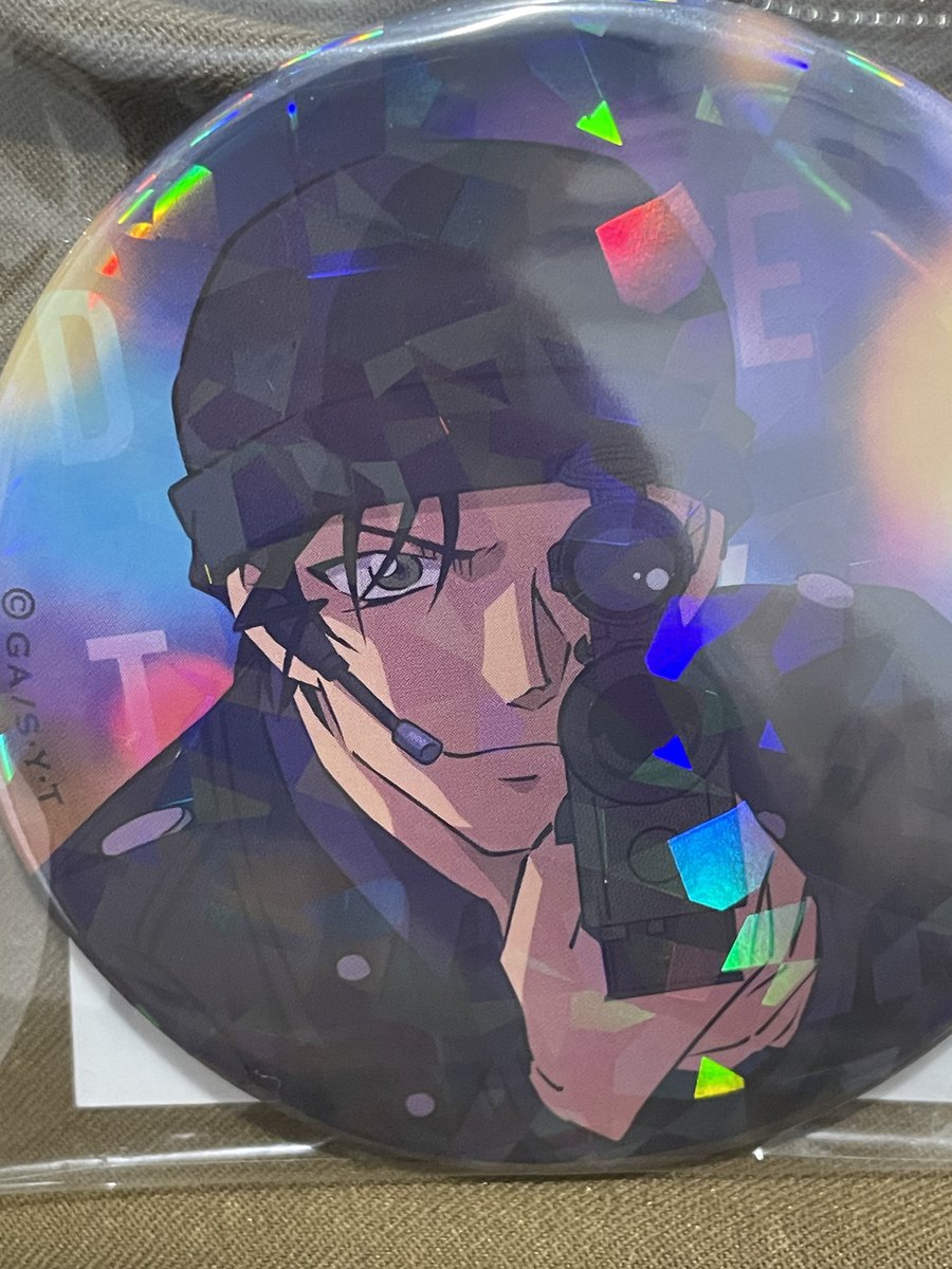 ades_v_o tweet media