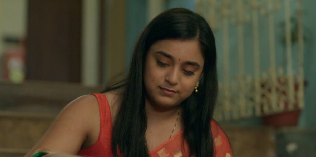 She looks extra gorgeous in these "jhuki nazar" moments 🥀❣️

#SumbulTouqeerKhan
#IttiSiKhushi
#AnvitaDivekar