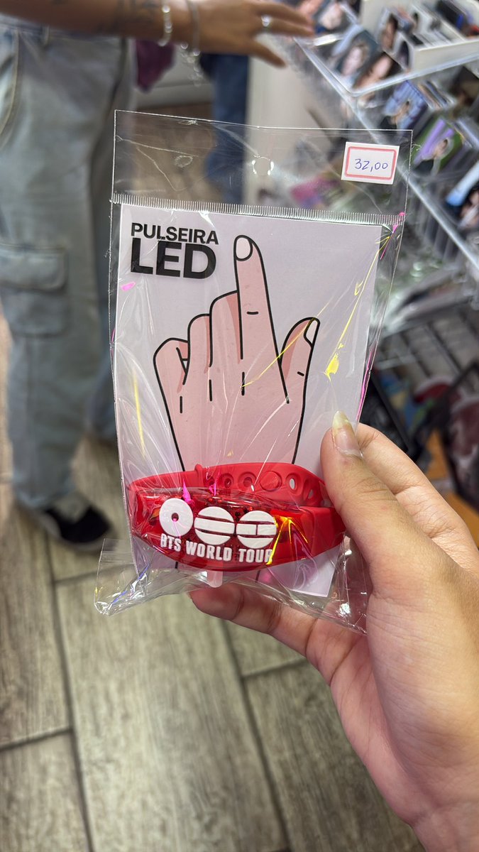 lia ⁷ ౨ৎ VAI VER O BTS 30.10🪭 tweet media