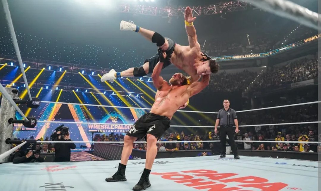 HevWavyyy tweet media