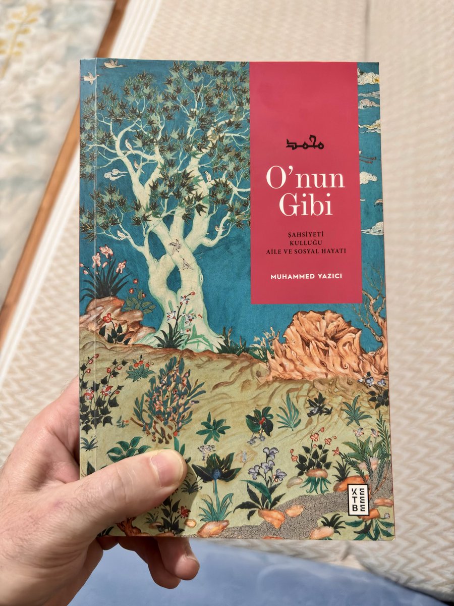 O’nun gibi yaşamak her Müslümanın hayali. Hayatını hayatımıza hayat kılmak için başucu bir eser. Her geçen gün Efendimizi anlamaya o kadar çok ihtiyacımız var ki. Teşekkürler <a href="/MuhammedYazicii/">Muhammet Yazıcı</a> <a href="/ketebe/">Ketebe</a> 🙏