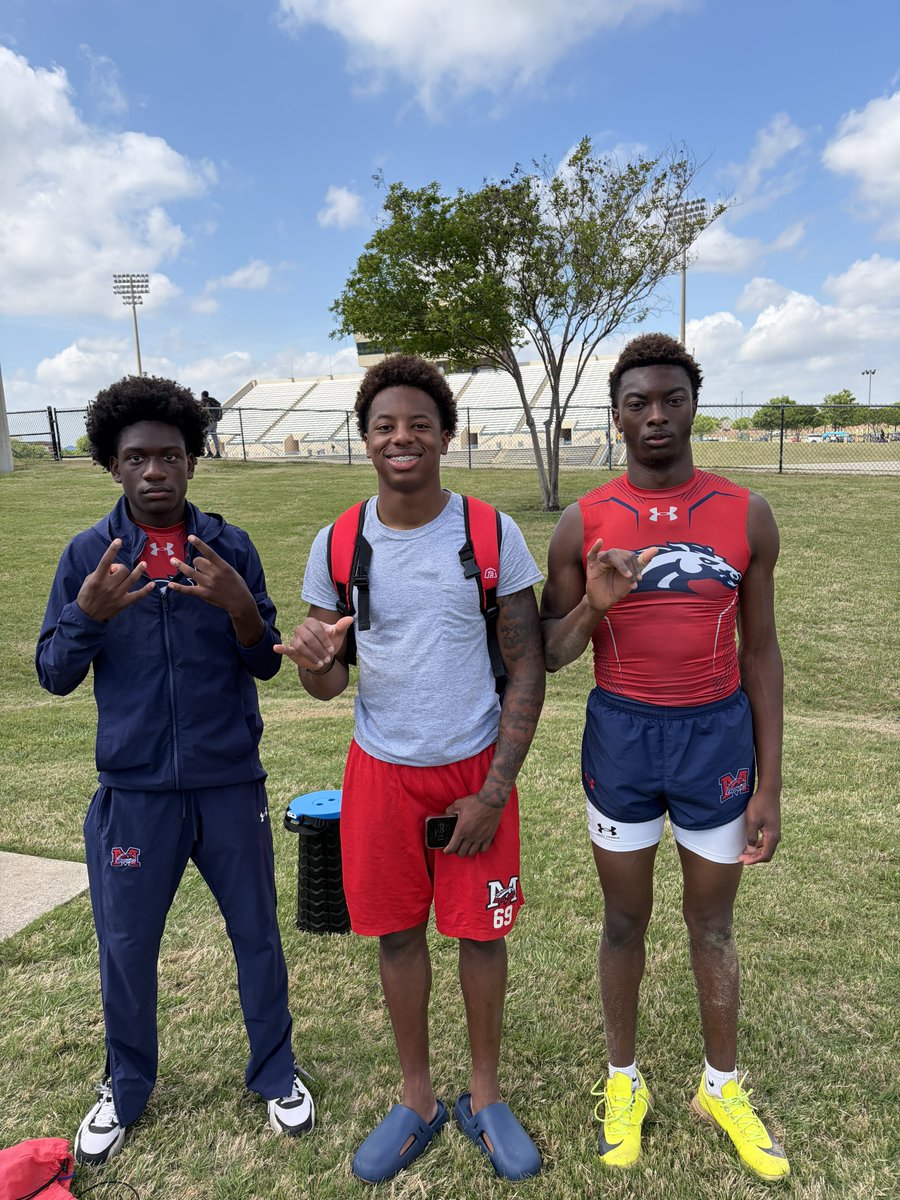 CoachTraylorMED's tweet photo. Big day in the triple, Dedrick PR’d grabbing points, and Jordan with a PR and 2nd place finish‼️ @McKinneyBoydXC https://t.co/fcKhorSeDB