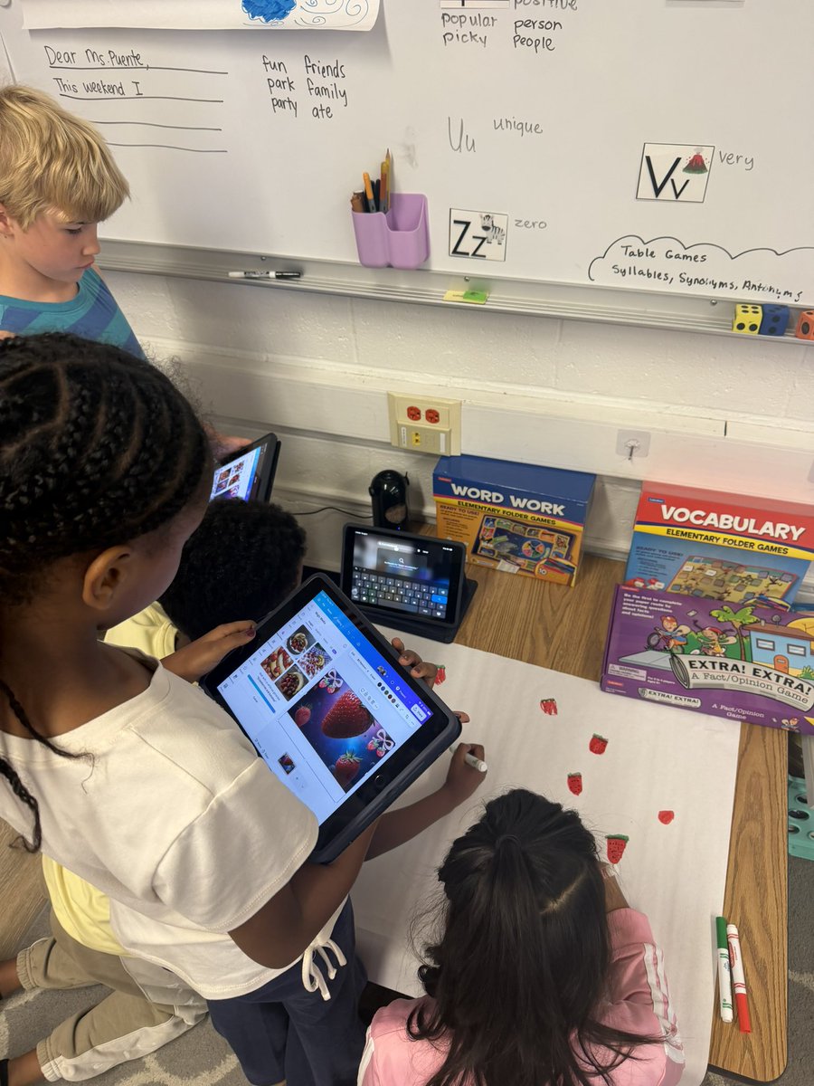 mspuente17's tweet image. Students are so ready to sell at our Farmers Market tomorrow! 
🍓 🍇 🍊 

Shopping on a budget using #Numbers , creating their recipe cards on @canva, and making their persuasive signs. 

✅ collaboration 
✅ creativity 
✅ communication 
✅ critical thinking 

#pbl