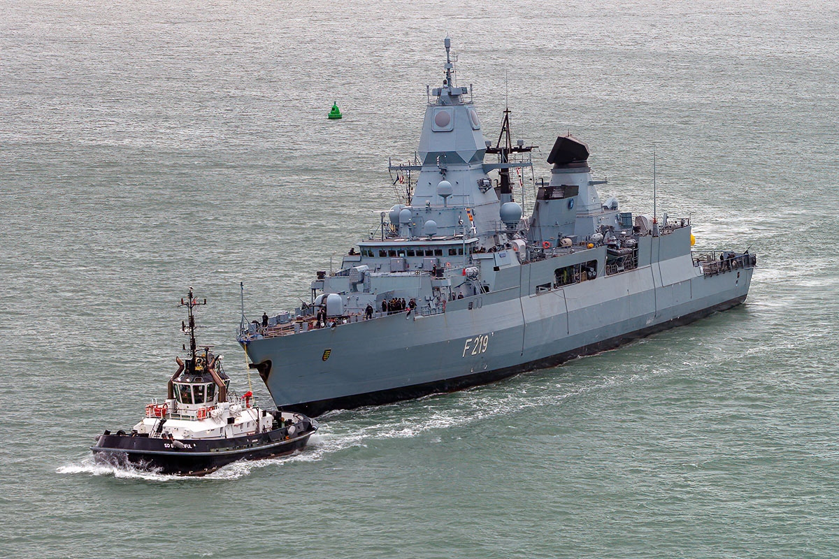 MaritimePhotos's tweet image. The @deutschemarine frigate FGS Sachsen (F219) calling at Portsmouth this evening. #navalnews #NATO #Portsmouth