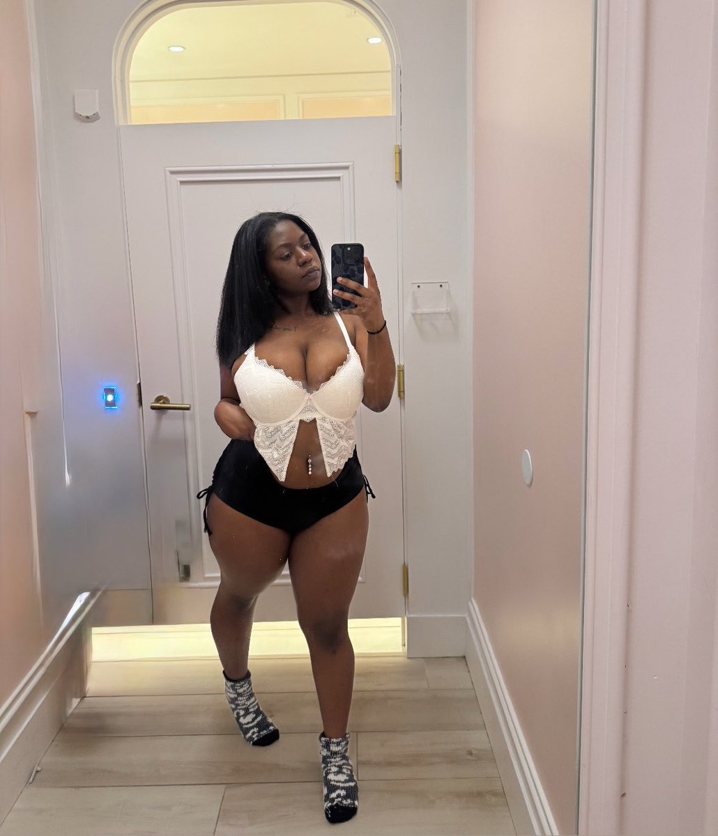 jayana 🏄🏾♀️ tweet media