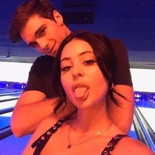 Queen ✰ tweet media