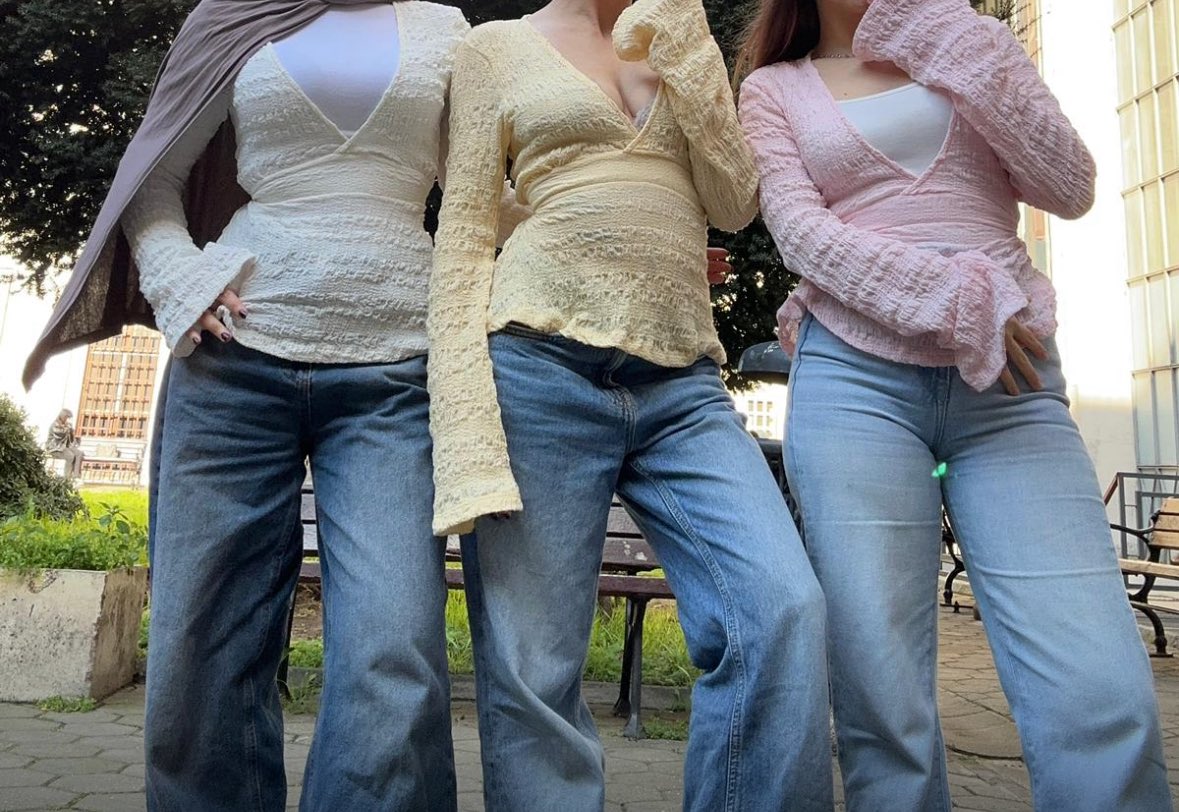 iremisko tweet media