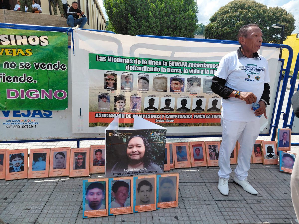 ProsperidadCol's tweet image. #Sucre | Hoy desde el municipio de Ovejas nos unimos a la convocatoria del Gobierno Nacional A la Plaza con las Víctimas #9DeAbril, en el marco de la conmemoración del Día Nacional de la Memoria y Solidaridad con las Víctimas. Junto a las institucionalidad que hace parte del