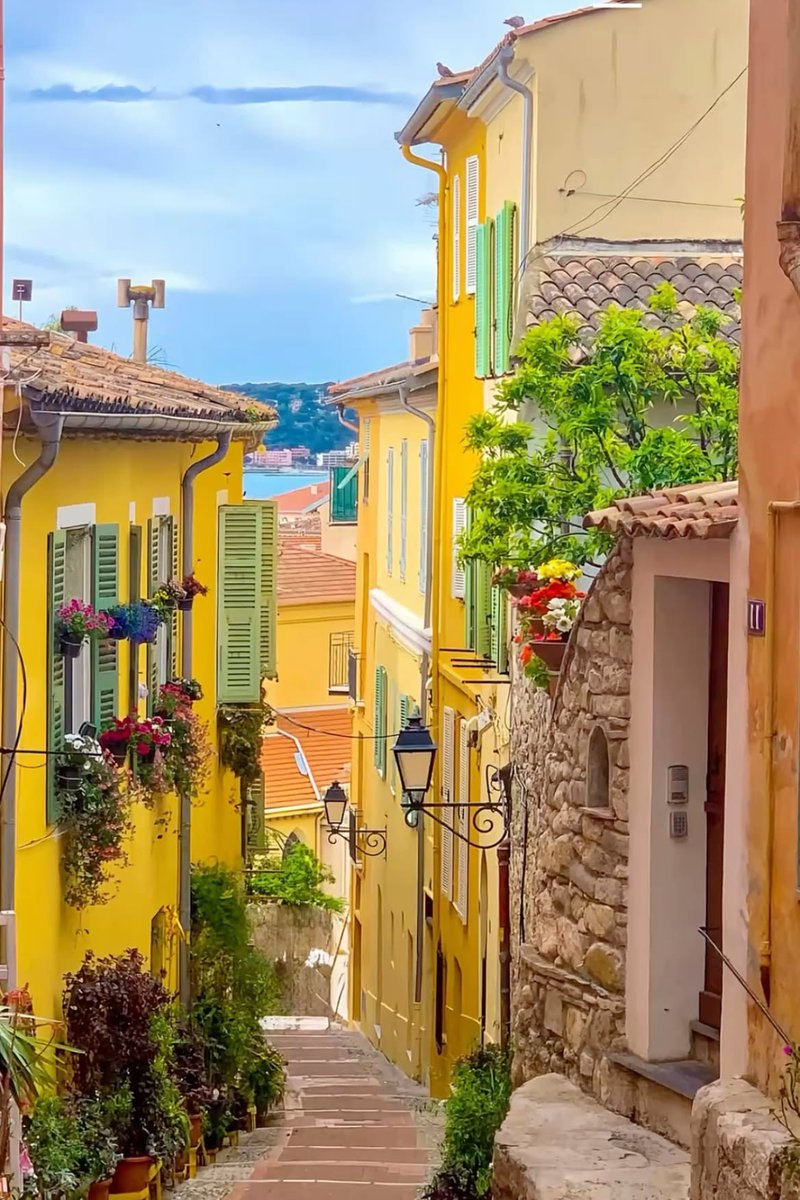 moraimauy's tweet image. Menton 
                   #France