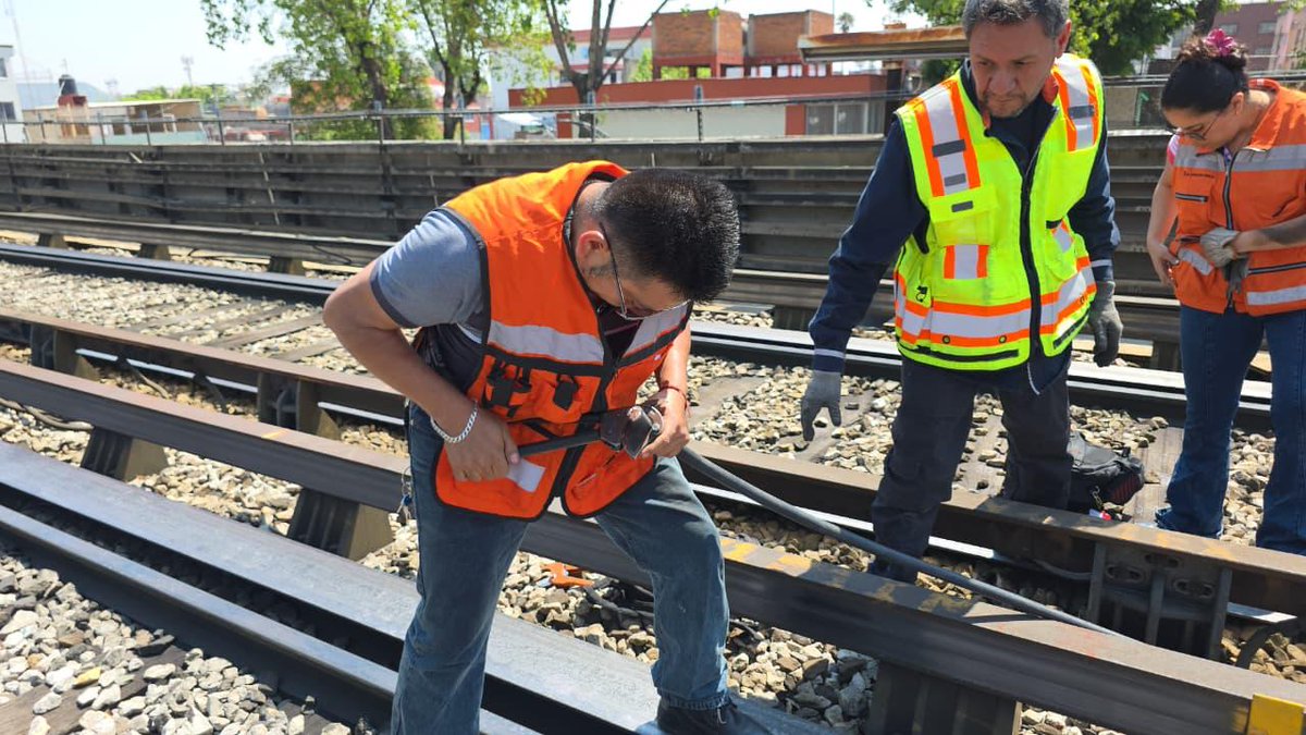 Adrián Rubalcava tweet media