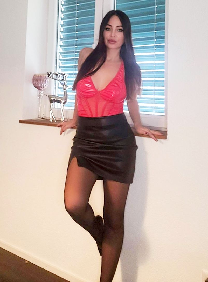 FanCall.me tweet media