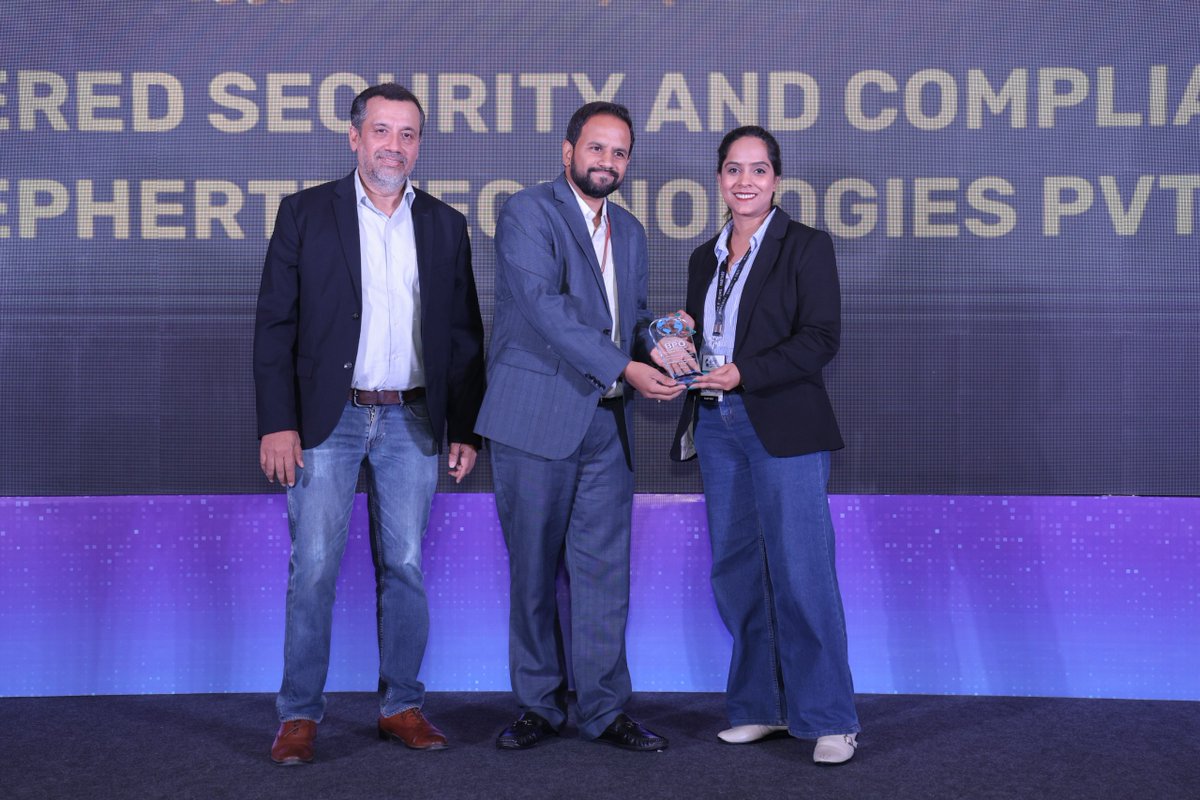 wAnywhere tweet media