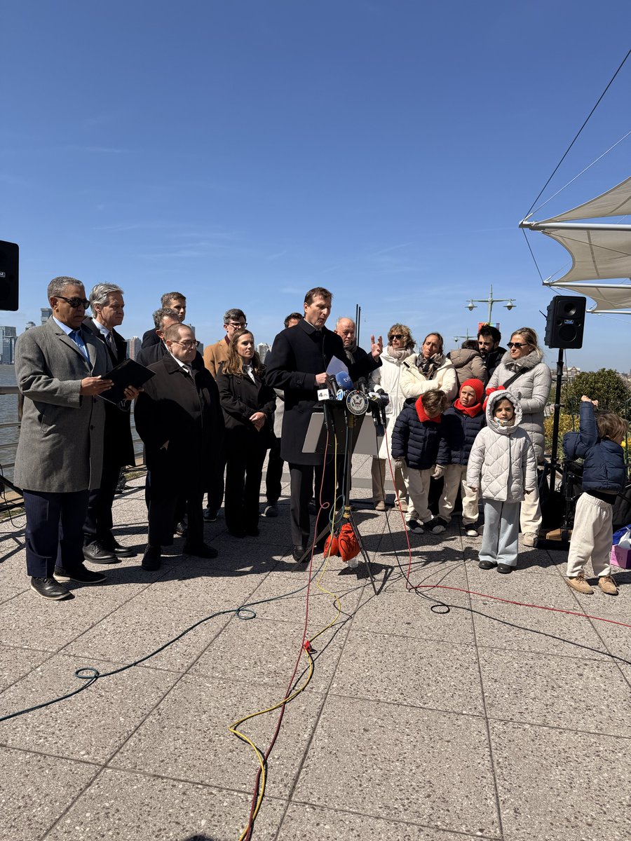 Rep. Dan Goldman tweet media