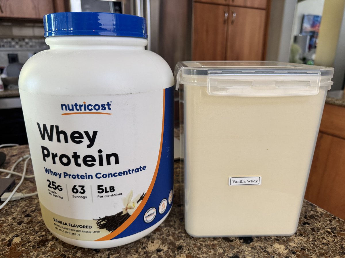 SilverFoxLeo tweet media