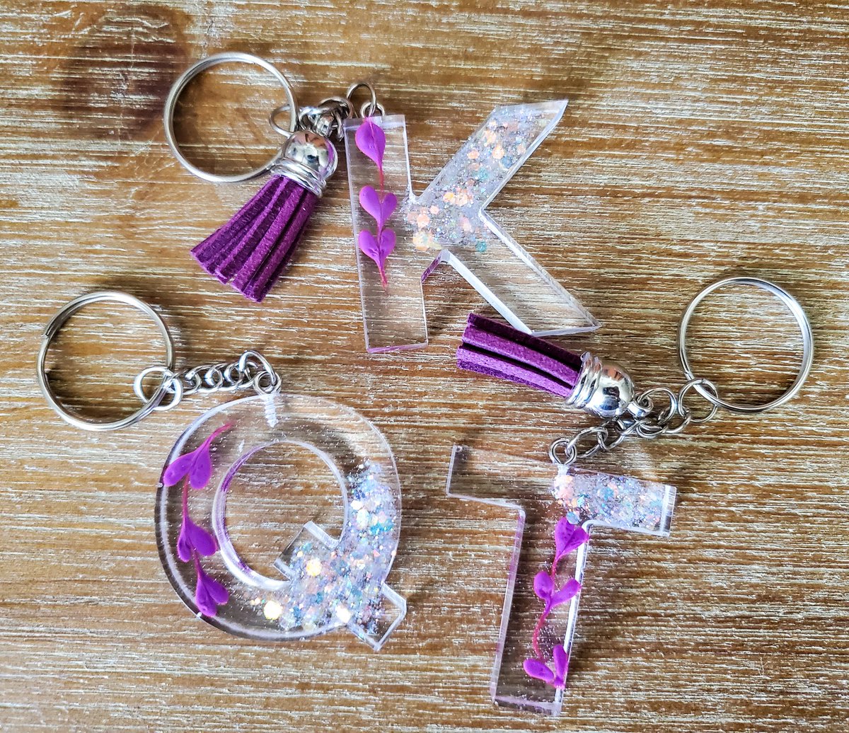 MinimalAbstrac1's tweet image. Paint 🎨 Splash Initial Keychains 🌈✨️
etsy.com/listing/158468…
#etsyfinds #handmadehour #uniquegifts #giftsforfriend #giftsforher #womaninbizhour #CraftBizParty #SummerStyle #SpringJoy #ColorPop #rainbow #accessories #personalized #Keychains #thursdaymood