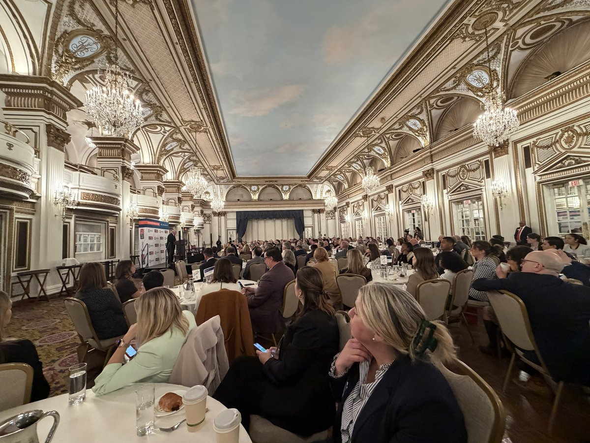 HSHAssoc's tweet photo. HSH Principal, @tinlin_tom was honored to attend this morning's @bostonchamber Government Affairs Forum. Speaker of the MA House of Representatives, Ron Mariano, shared insights on the important work underway to support and protect the Commonwealth during uncertain times. https://t.co/KPrKLwpMUp