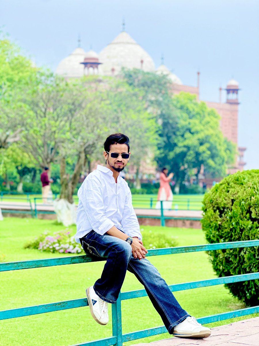 kamran_mr36084's tweet photo. Agra Taj Mahal 🕌❤️ https://t.co/QBHDpCRSYY