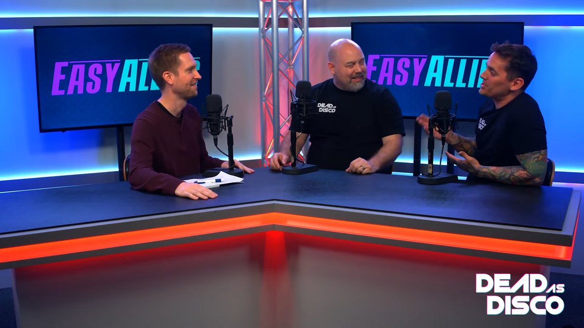 Kakuchopurei's tweet image. According to developers Brain Jar Games, Baby Driver was a huge influence to Dead As Disco's music rhythm action sync idea. 

"What if you had John Wick meets Baby Driver?" 
(via @EasyAllies interview)
#indie #action