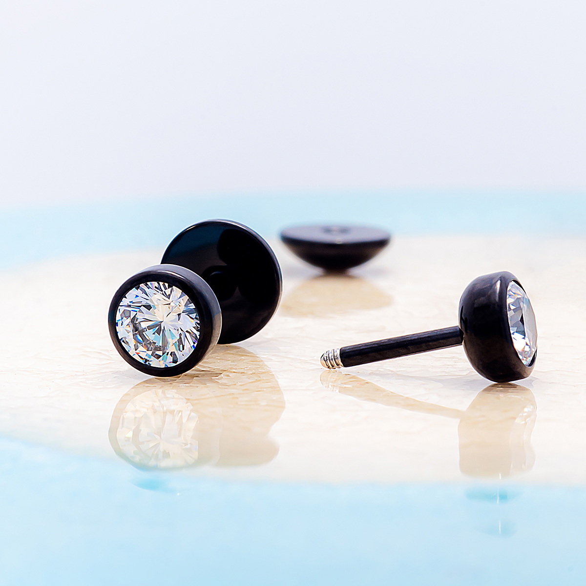 ComfyEarrings tweet media