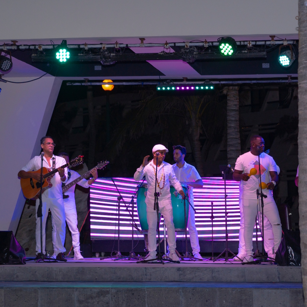 Oasis Hotels tweet media