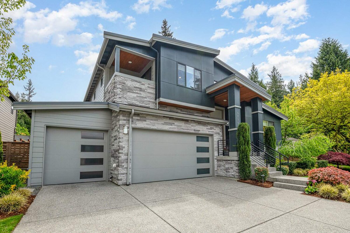 GinaMadeya's tweet photo. Explore my current listings &amp; discover #homesforsale across Kirkland, the Eastside, Seattle, &amp; surrounding communities. Whether you’re just starting your search or ready to make a move, I’m here to help.

https://t.co/0dupDUblml

#GinaMadeya @Windermere #RealEstate #REALTOR https://t.co/RH1HAGbGJ4