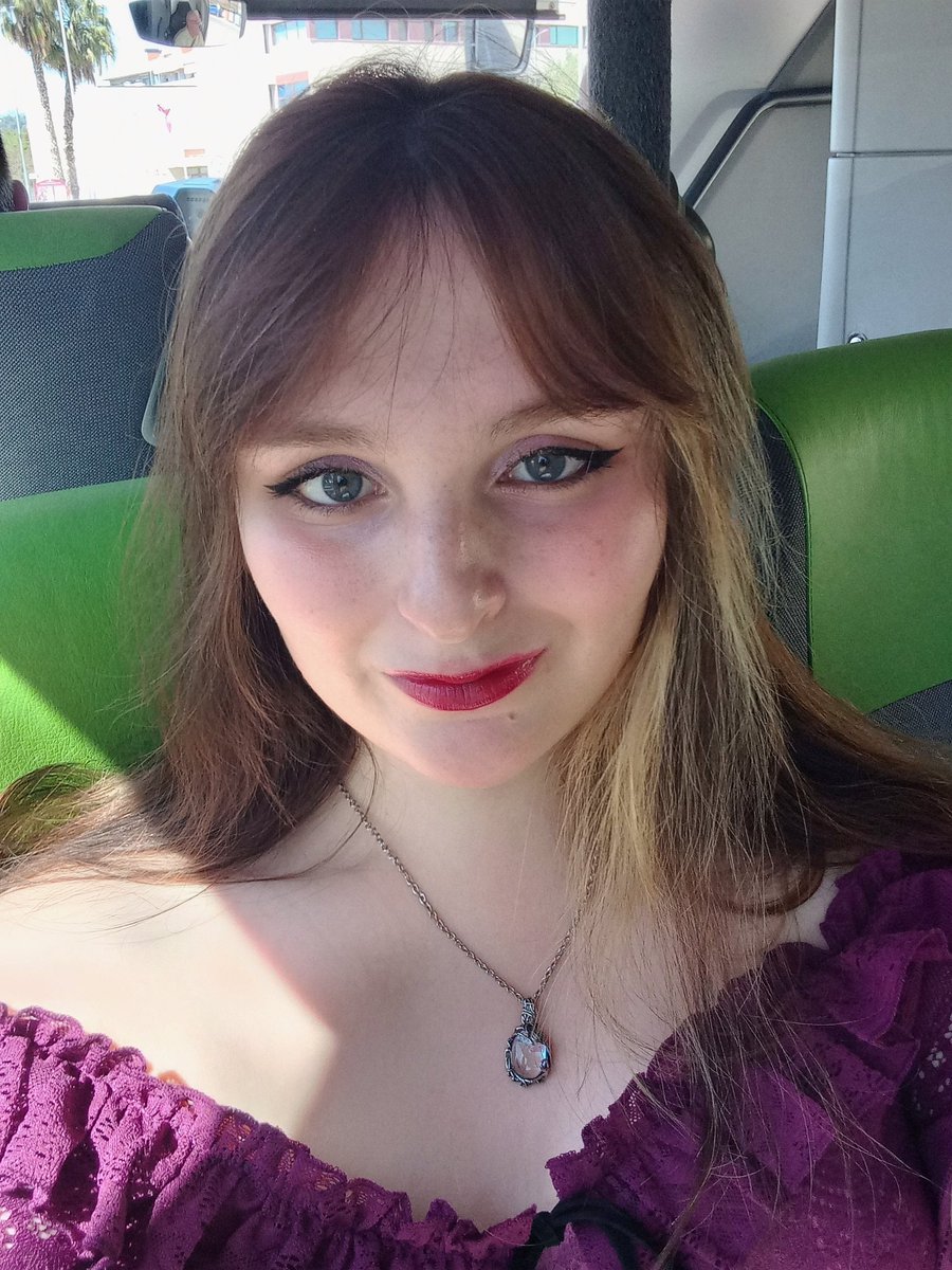 borderline angel ⚧ tweet media