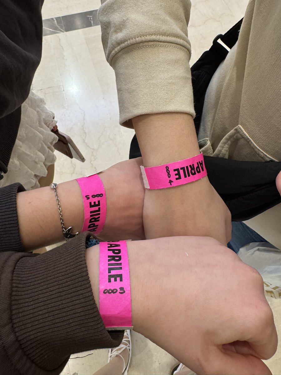 wintaebearlwt's tweet photo. i tempi sono abbastanza maturi per dire che QUESTI sono i miei numeri presi alle 11:10 🙂‍↔️ https://t.co/z3we91f38R