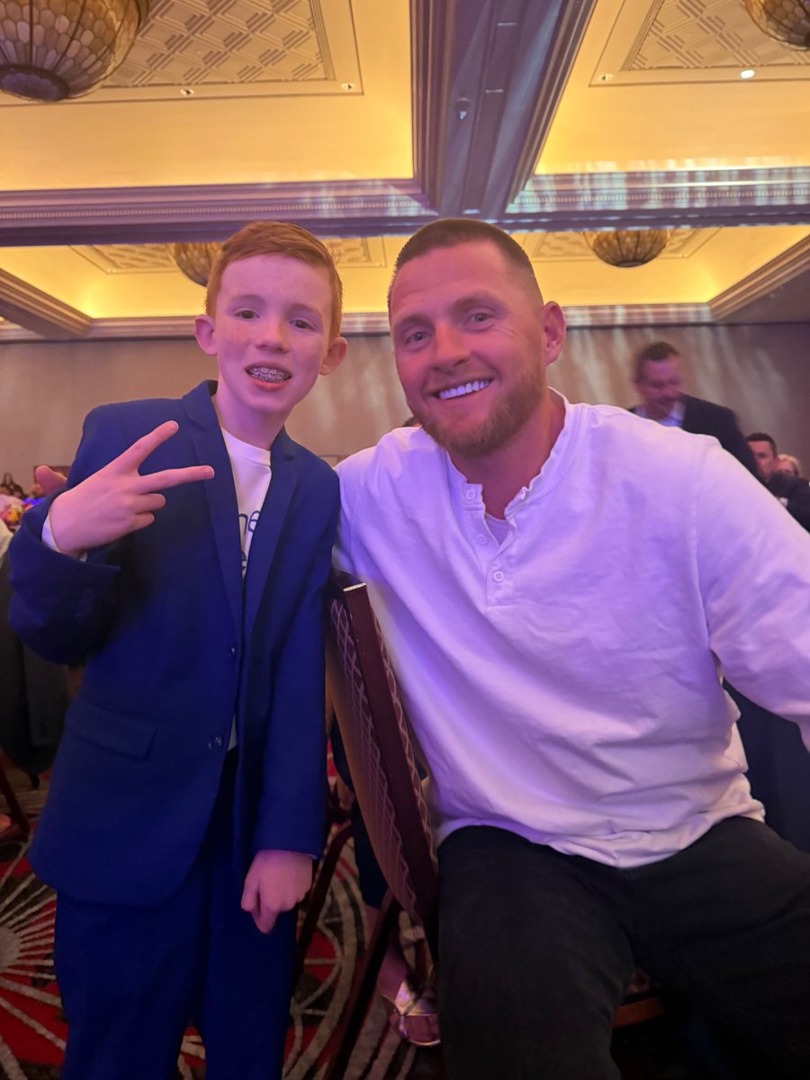 SATOamerica's tweet photo. SATO was honored to partner with #ROSS at the BGCA Annual Celebration—raising $350K+ for youth programs. Proud to welcome SATO special guest Matt Gay (Las Vegas Raiders) and hear inspiring stories from John Wall, Mario Lopez &amp; kid podcaster Bex. #BoysAndGirlsClub #SATO #ROSS https://t.co/n1zl4YVrnY