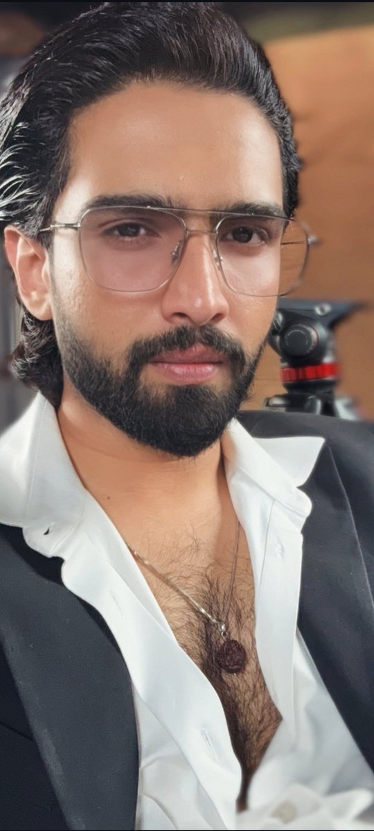 mohonazmahi95's tweet image. I blinked once and suddenly I’m deeply, hopelessly, permanently obsessed 😭💀✨

#SimpingOverAmaal
#AmaalMallik