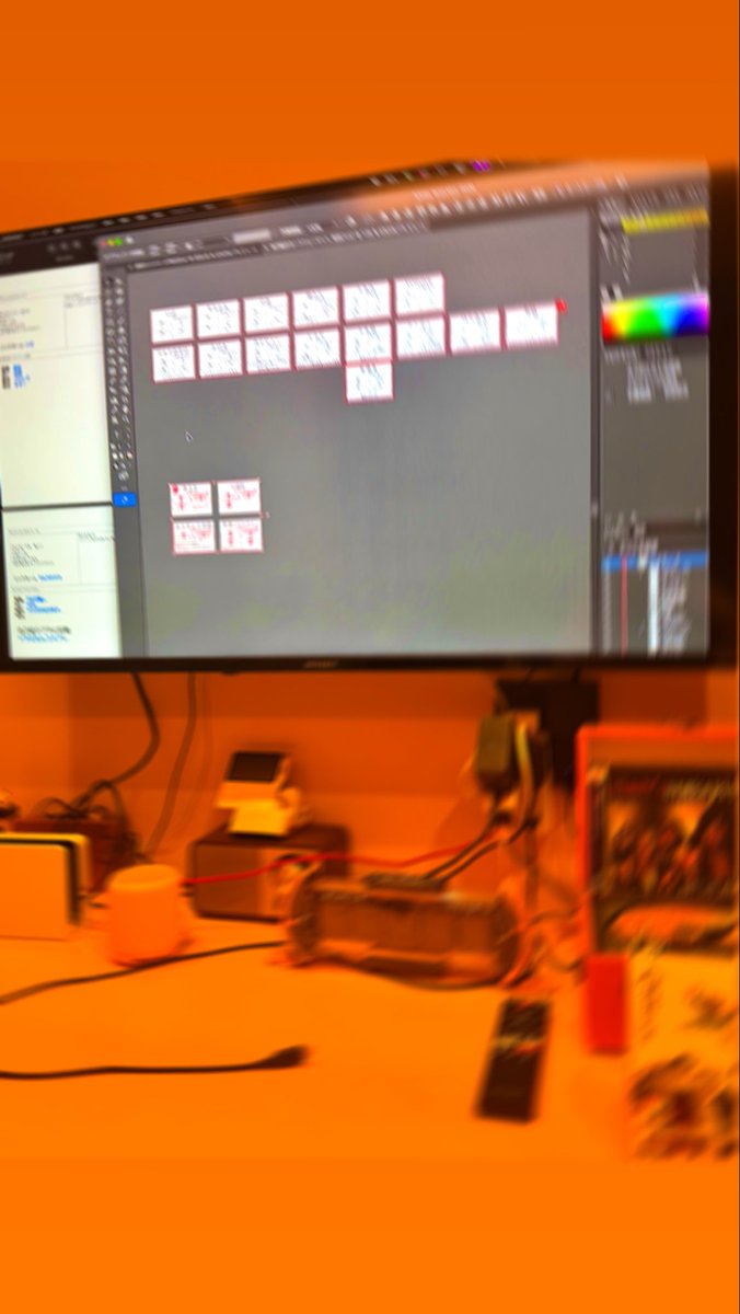 mth_33cjl's tweet photo. 明日のホルモンお花見上映会の参加者が、腹ペコたちと打ち解けて友達なれるように、自己紹介ゼッケンをミミカジルスタッフ達と徹夜で一個一個作成。まだ終わらない、、眠いけど、明日楽しみです。

by りょっ (ミミカジル裏ボス) https://t.co/UqseNcTQO9