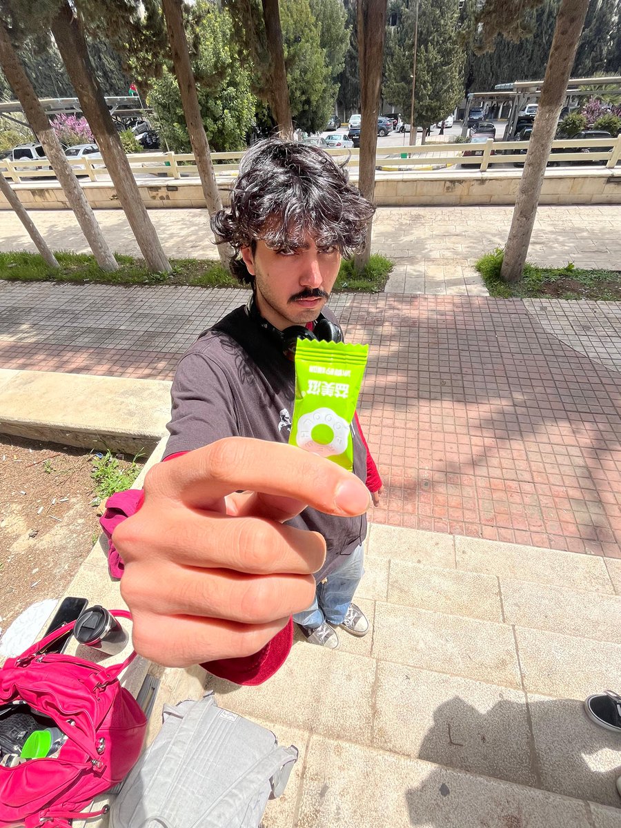 مصطفى tweet media