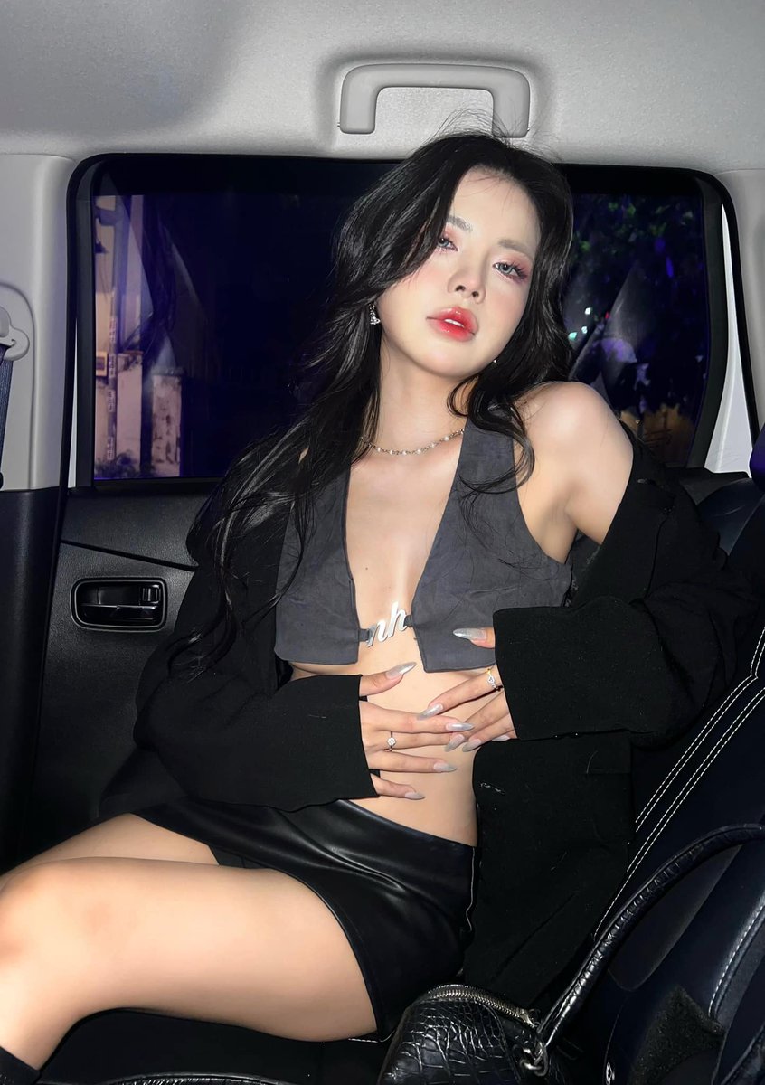 fakemaidora's tweet photo. https://t.co/55T2EN2IFo